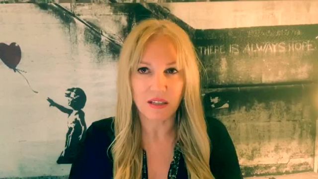 WAS WIRKLICH IN DER SPRITZE IST Miriam Hope