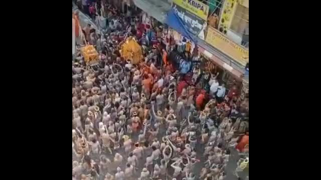 Indien - Millionen Gläubige bei der 2021 Kumbha Mela