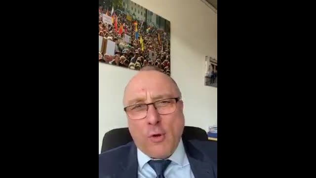 Jens Maier - GESETZGEBUNGSFARCE in Berlin